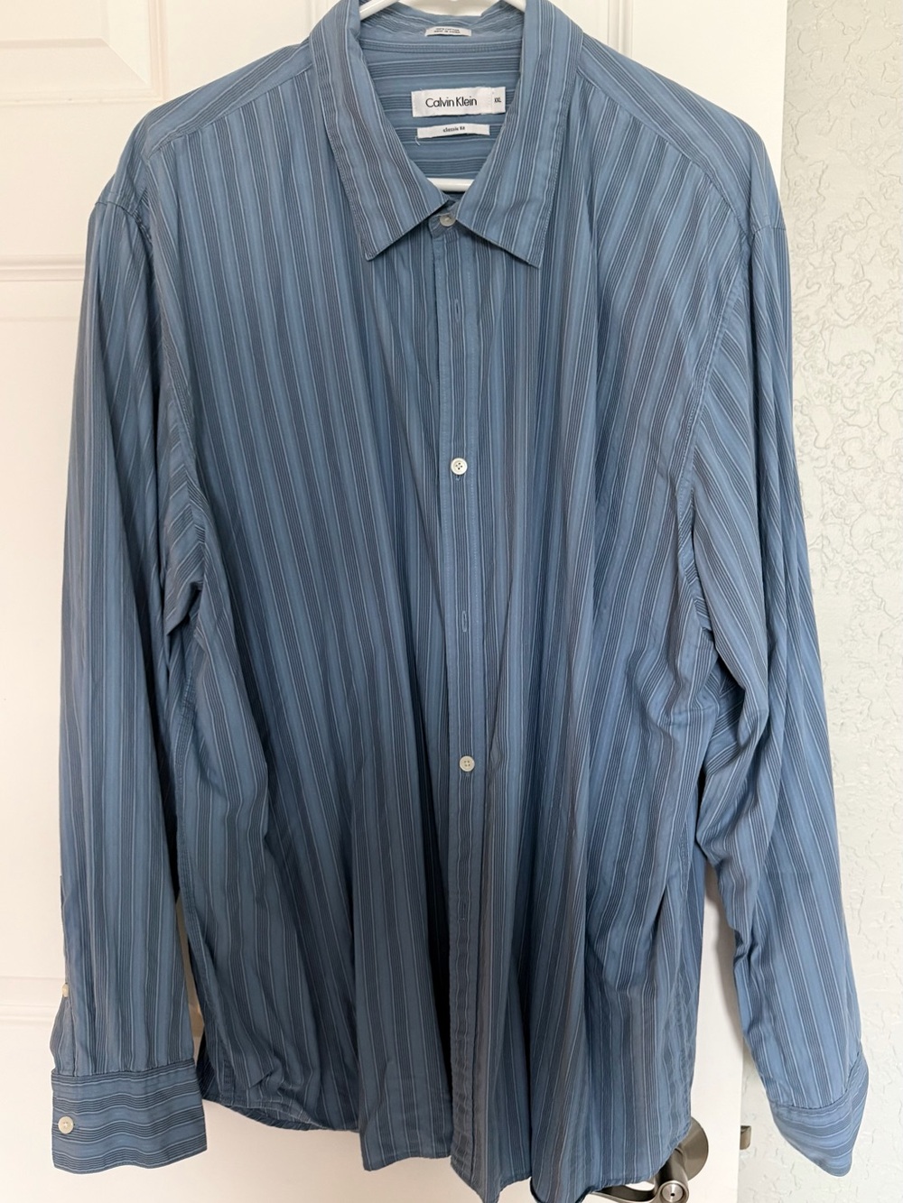 Calvin Klein Mens Shirt XXL • Blue Striped • Long Sleeve Button‑Down Classic Fit